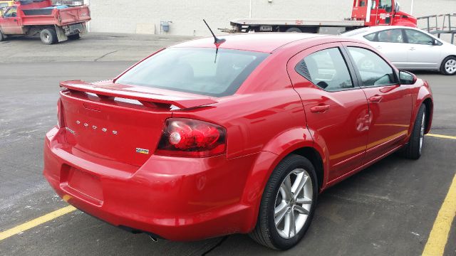 2012 Dodge Avenger eL Minivan 4D