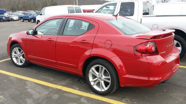 2012 Dodge Avenger eL Minivan 4D