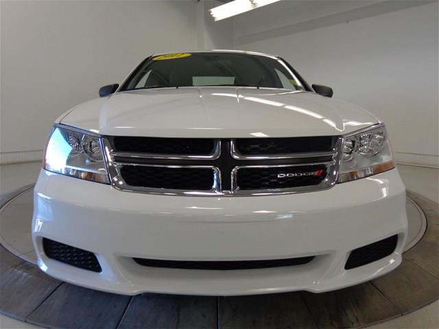 2012 Dodge Avenger SE