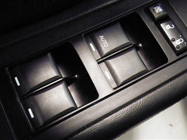 2012 Dodge Avenger SE