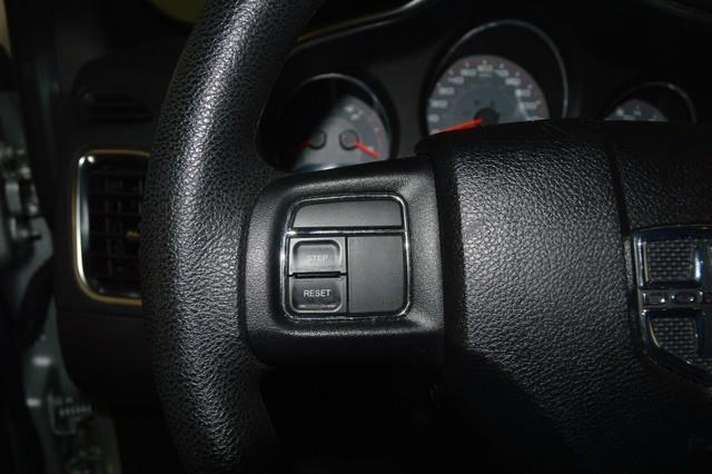 2012 Dodge Avenger SE