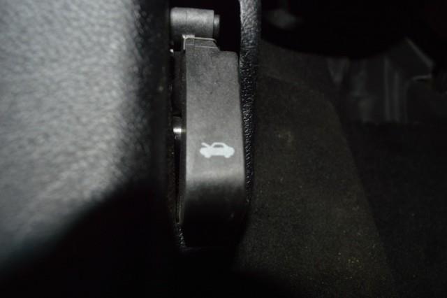 2012 Dodge Avenger SE