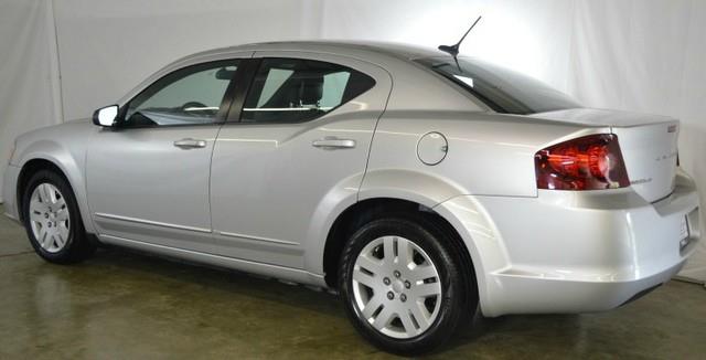 2012 Dodge Avenger SE