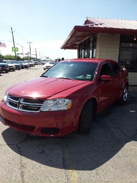 2012 Dodge Avenger S