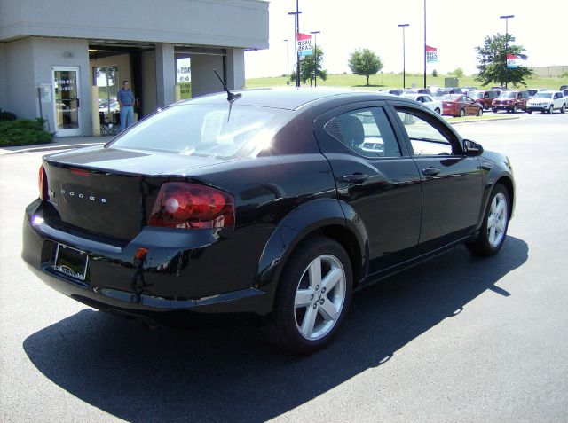 2012 Dodge Avenger S