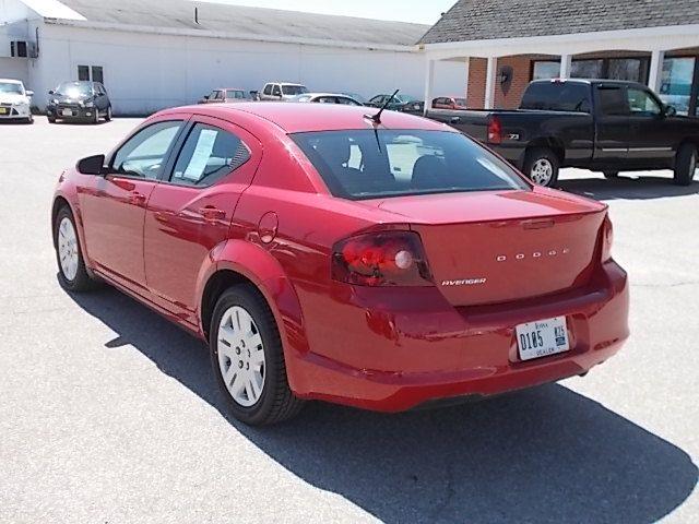 2012 Dodge Avenger SE