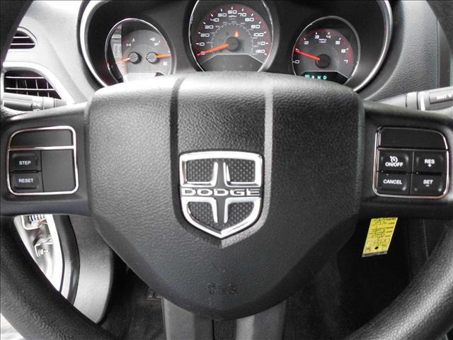2012 Dodge Avenger 5D Sedan