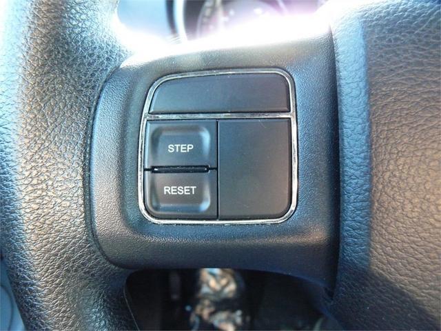 2012 Dodge Avenger V6 Deluxe