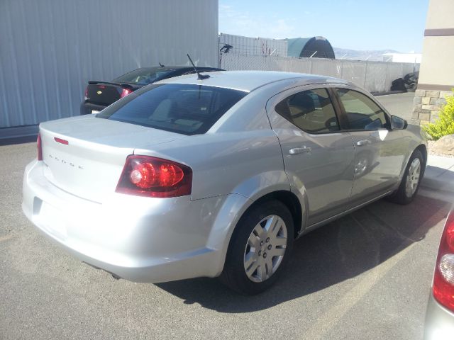 2012 Dodge Avenger Base