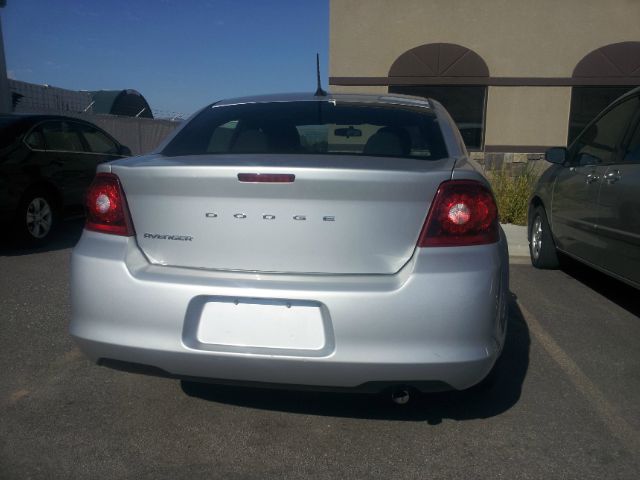 2012 Dodge Avenger Base