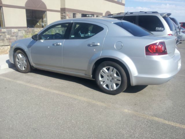 2012 Dodge Avenger Base