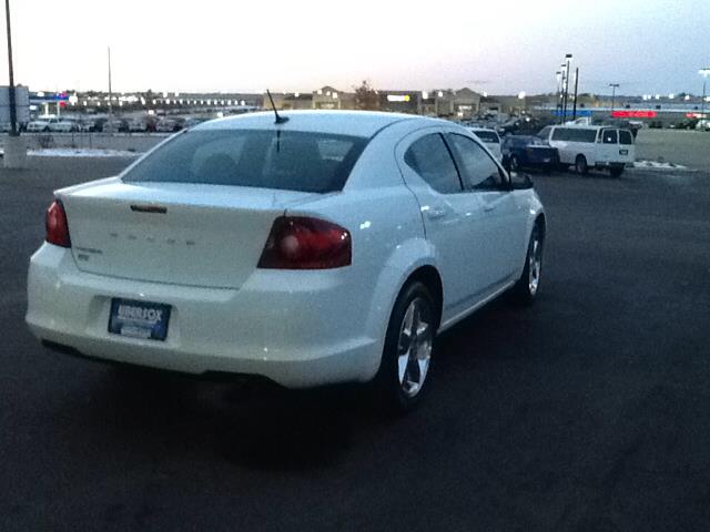 2012 Dodge Avenger SE