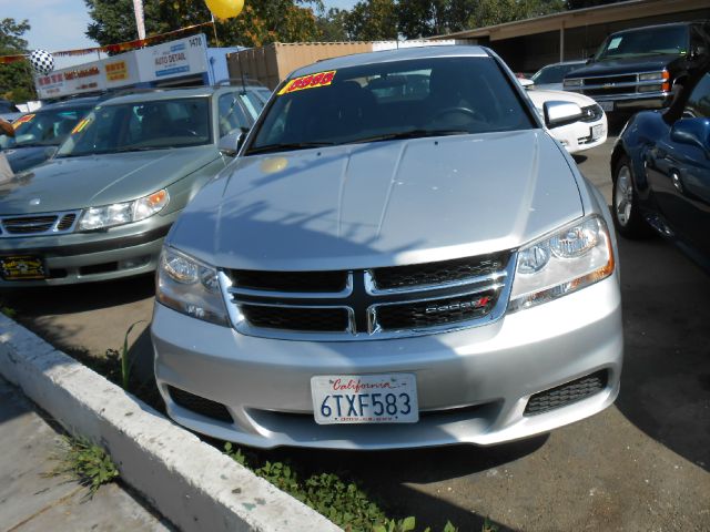 2012 Dodge Avenger S