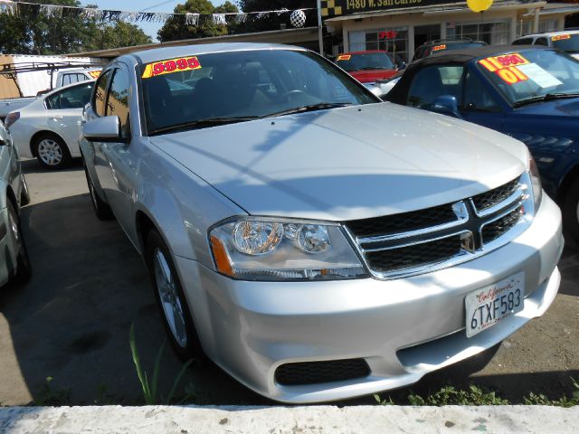 2012 Dodge Avenger S