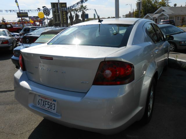 2012 Dodge Avenger S