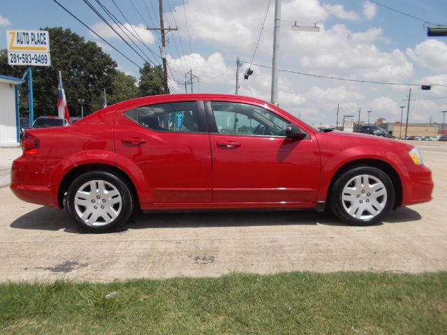 2012 Dodge Avenger Base