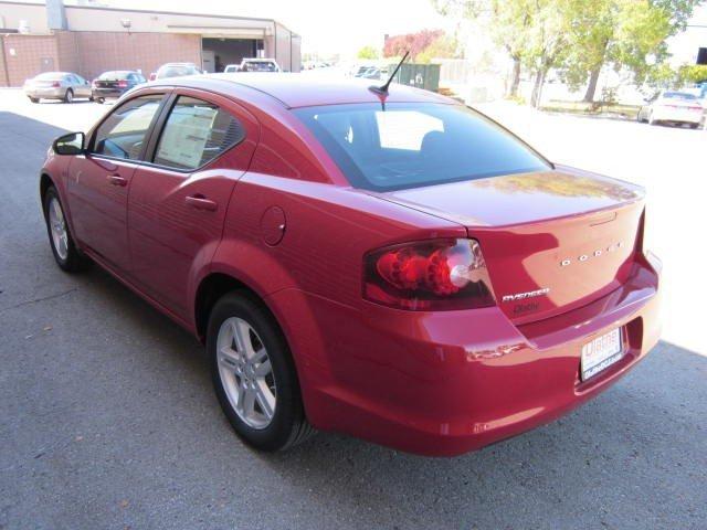 2012 Dodge Avenger S