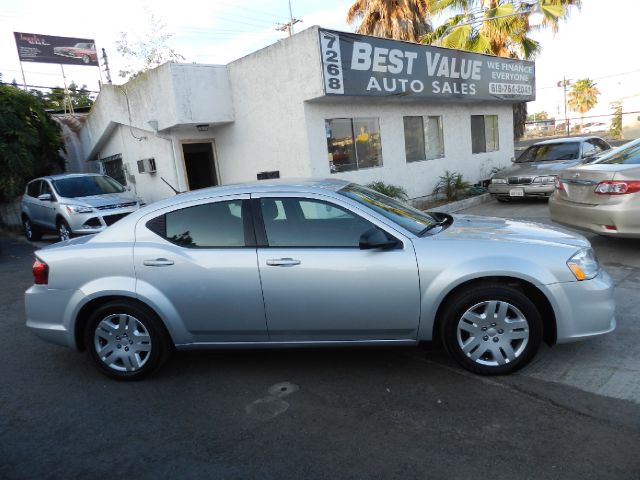 2012 Dodge Avenger SE