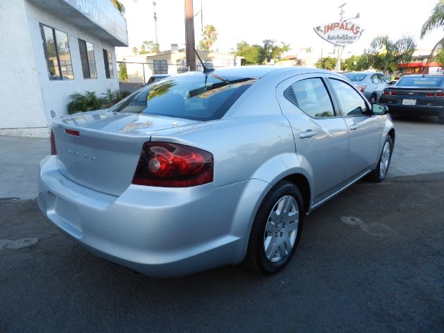 2012 Dodge Avenger SE