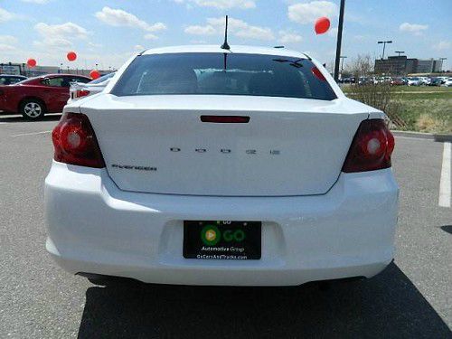 2012 Dodge Avenger Base