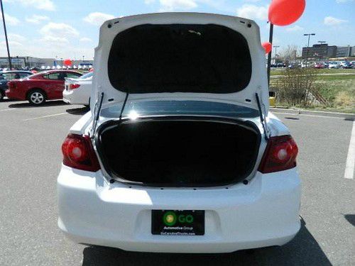2012 Dodge Avenger Base