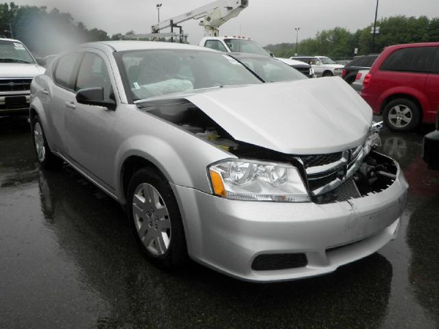 2012 Dodge Avenger Base