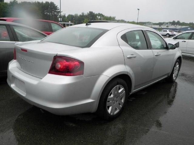 2012 Dodge Avenger Base