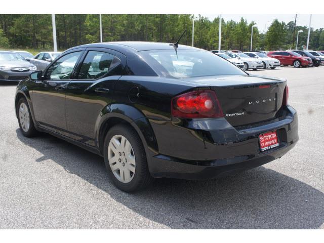 2012 Dodge Avenger SE