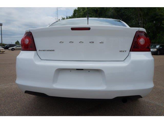 2012 Dodge Avenger S