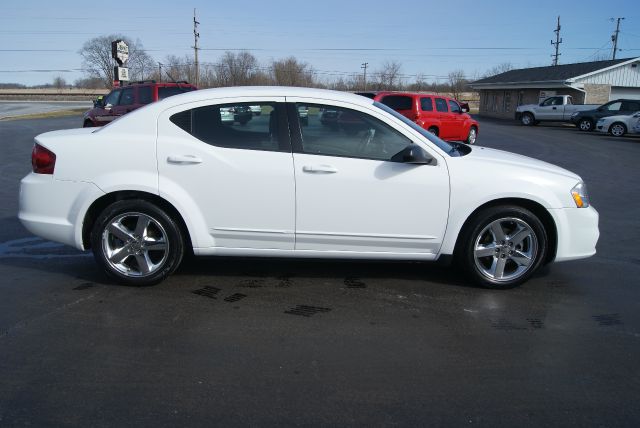 2012 Dodge Avenger Base