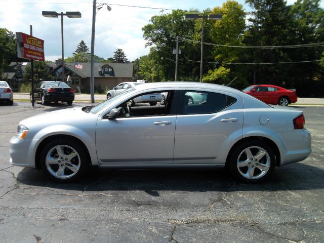 2012 Dodge Avenger Base