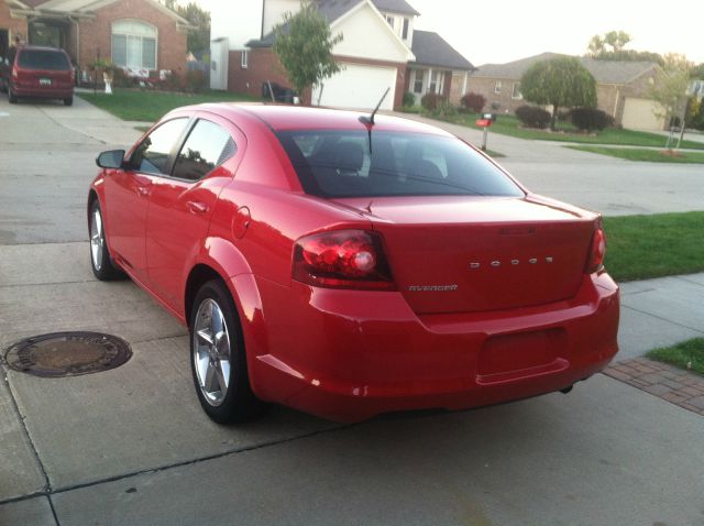 2012 Dodge Avenger Base