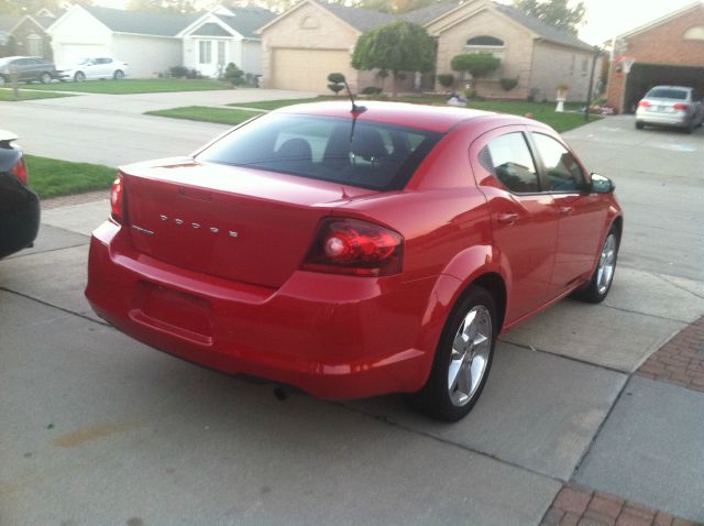 2012 Dodge Avenger Base