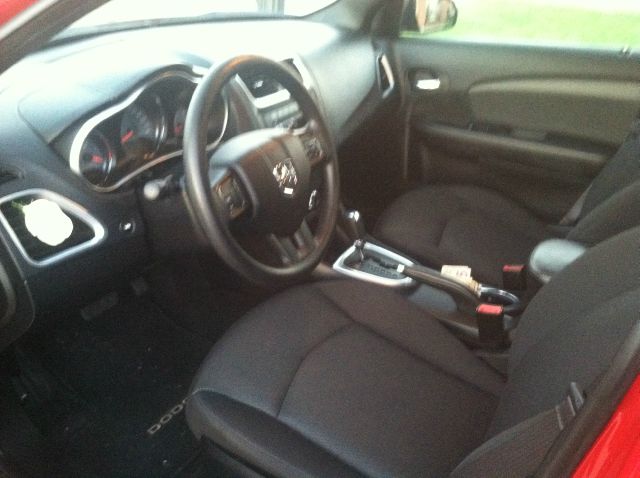 2012 Dodge Avenger Base