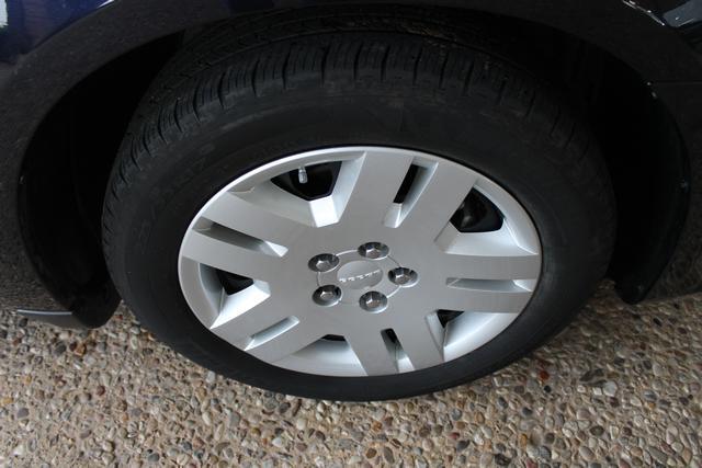 2012 Dodge Avenger SE