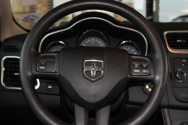 2012 Dodge Avenger SE