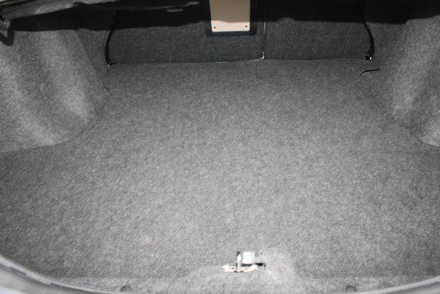 2012 Dodge Avenger SE