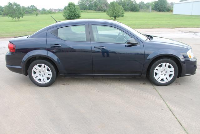 2012 Dodge Avenger SE
