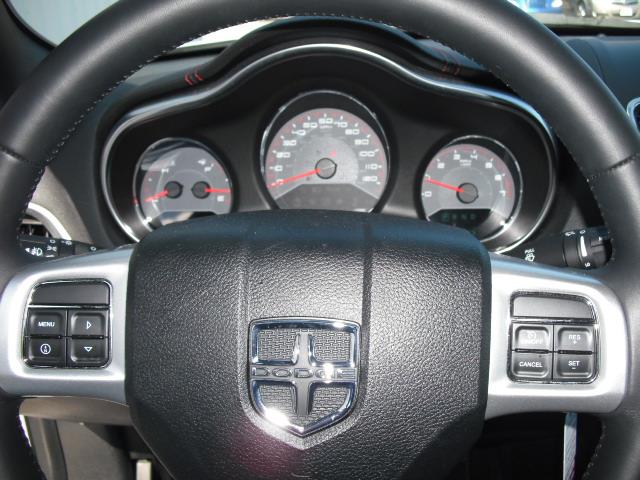 2012 Dodge Avenger eL Minivan 4D