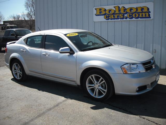 2012 Dodge Avenger eL Minivan 4D