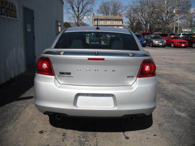 2012 Dodge Avenger eL Minivan 4D