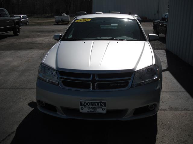 2012 Dodge Avenger eL Minivan 4D