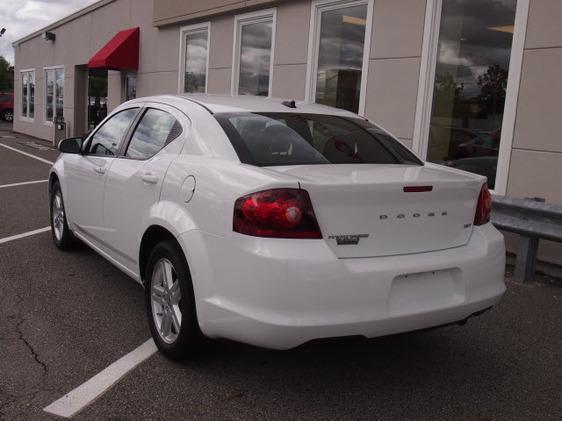 2012 Dodge Avenger S