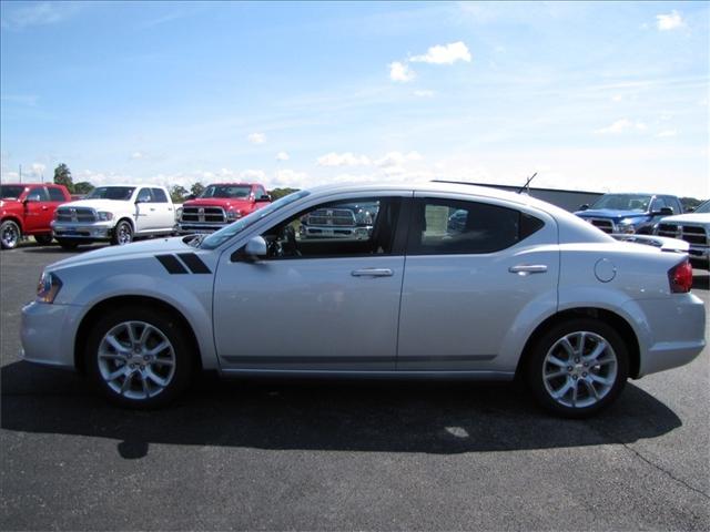 2012 Dodge Avenger 9E STN LTHR TRM CPT CHR