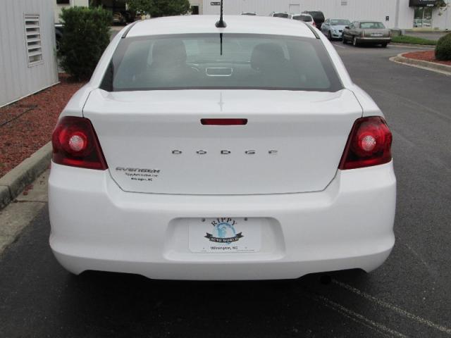 2013 Dodge Avenger SE