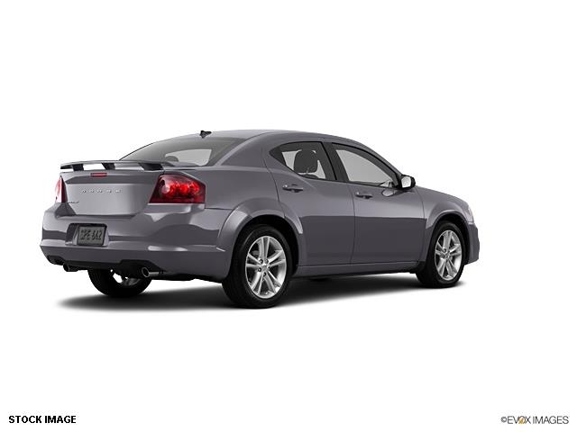 2013 Dodge Avenger SE