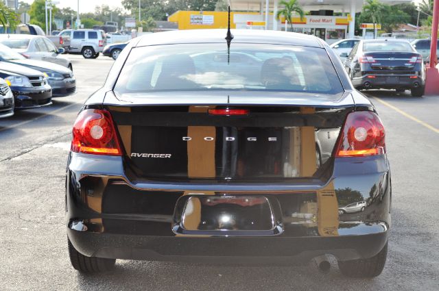 2013 Dodge Avenger SE