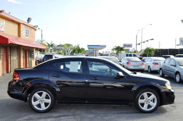 2013 Dodge Avenger SE