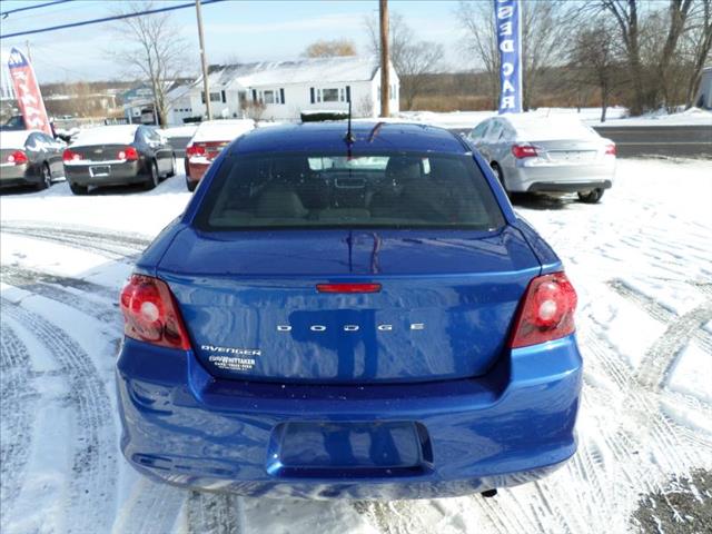 2013 Dodge Avenger SE