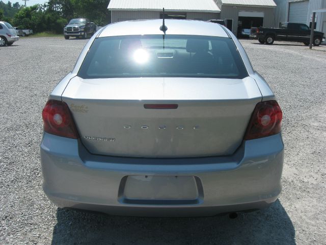 2013 Dodge Avenger Base